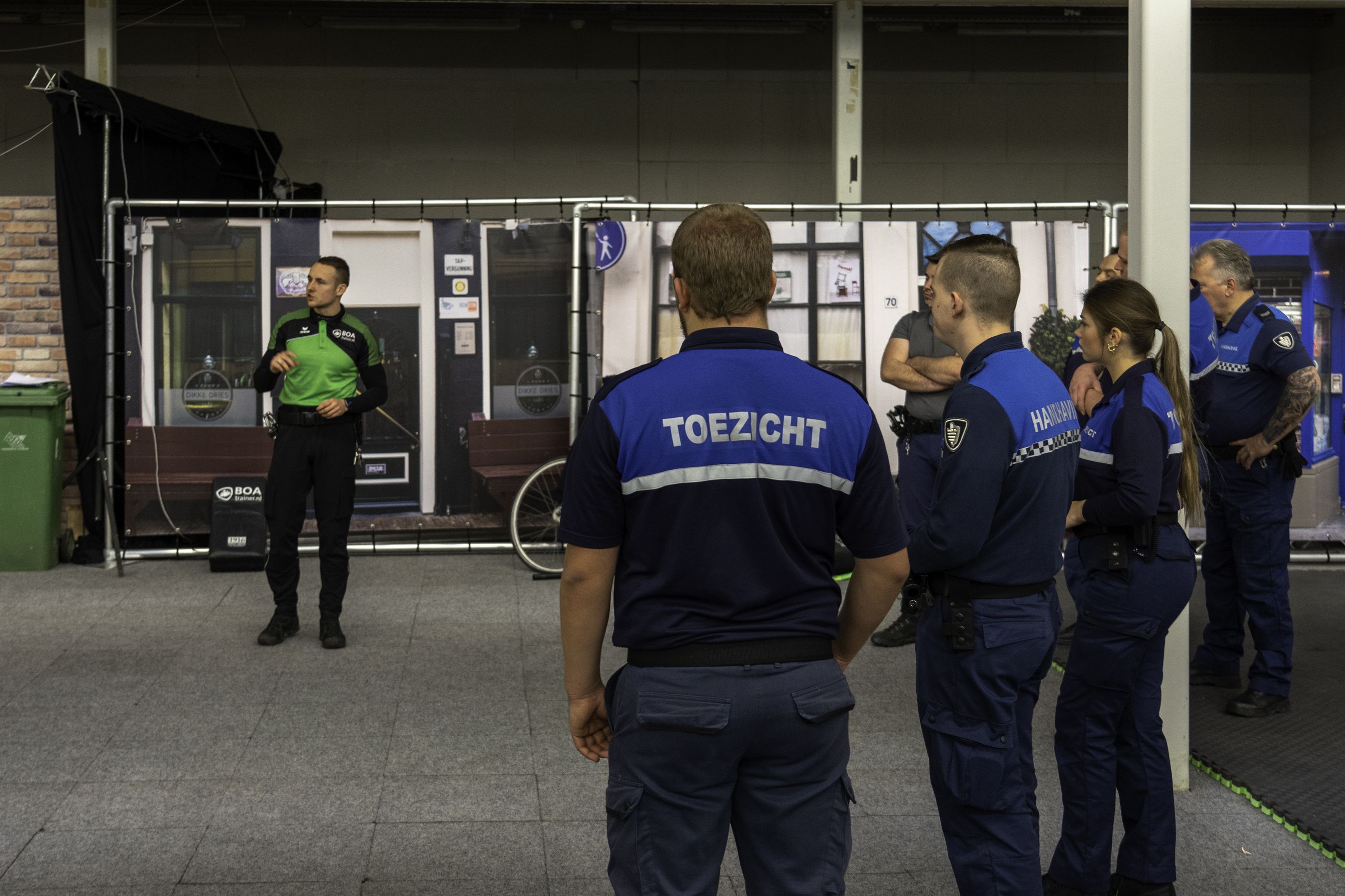 BOAtrainer geeft uitleg aan toezicht en handhavers